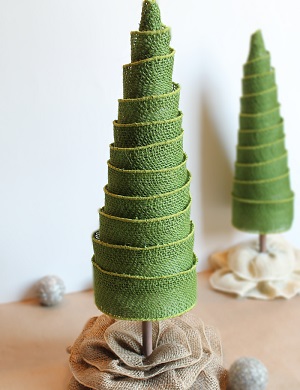 Burlap Ribbon Christmas Tree No