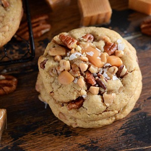 Salted Caramel Crunch Cookies 6 sm