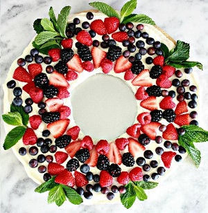 Fruit Pizza Christmas Wreath Dessert