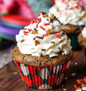 Gingerbread Cupcakes with Eggnog Buttercream 4 of 4