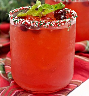 Rudolphu2019s Christmas Themed Cocktail 1 682x1024 1