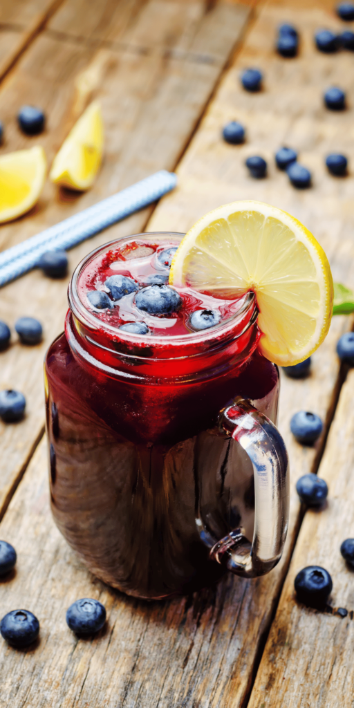Blueberry Lemonade - summer drinks, summer lemonades, lemonade recipes, party drinks