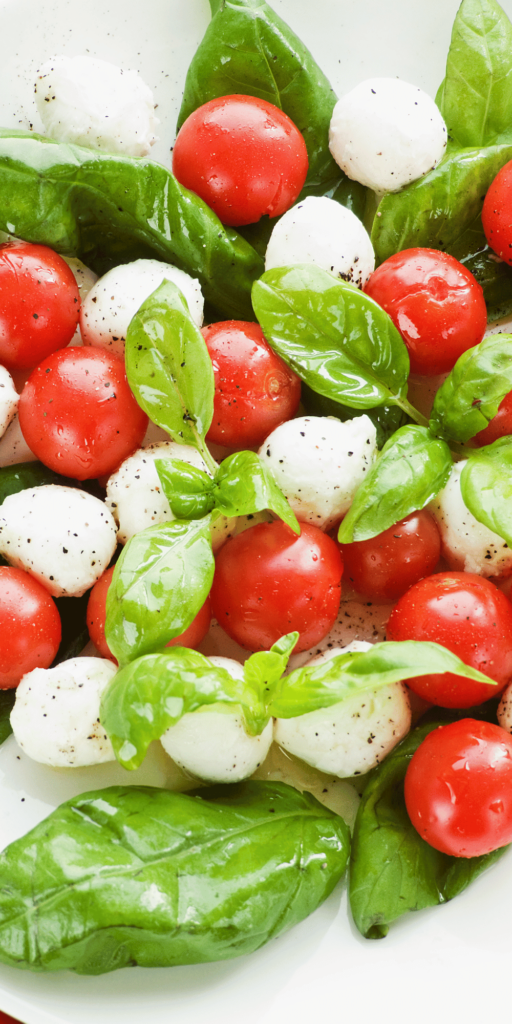 Caprese Salad With Basil Vinaigrette - summer salads, summer dinner recipes, summer meals, summer side dishes