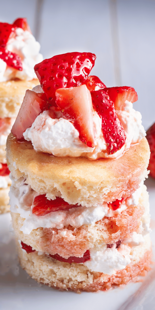 Strawberry Shortcakes - summer desserts, summer treats, lemon desserts