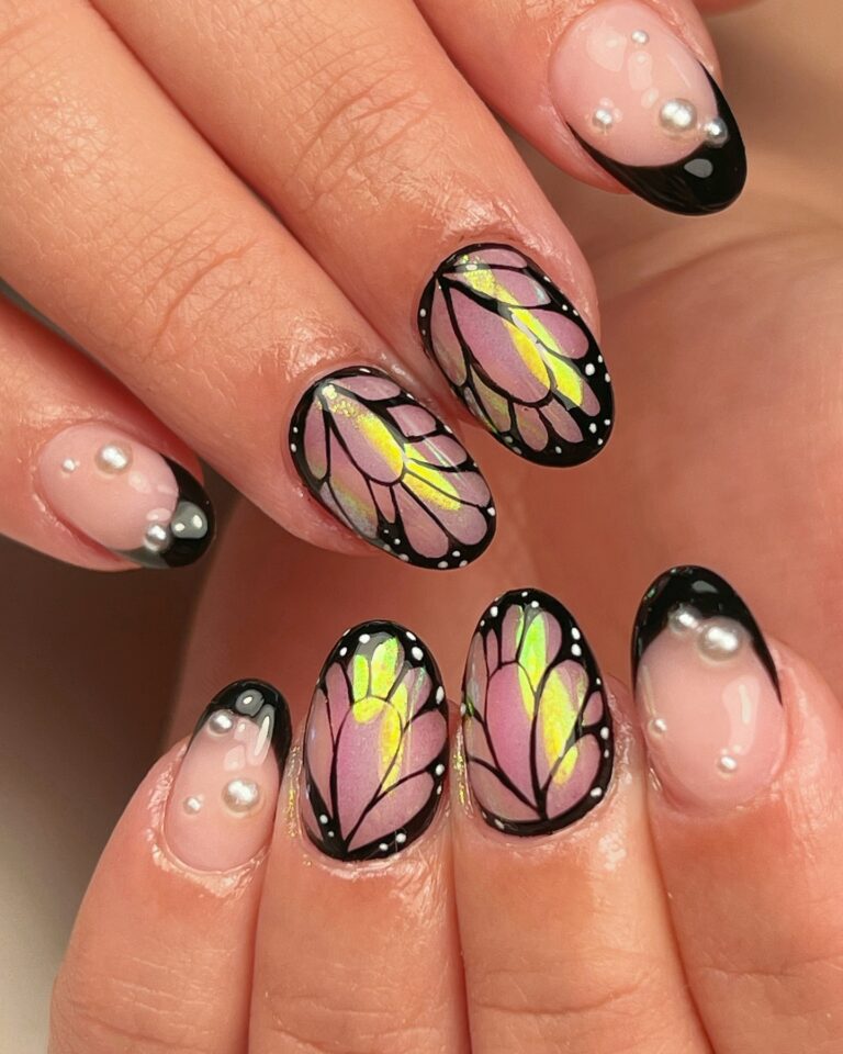 31 Simple Cute Butterfly Nails - Sparkling Boy Ideas