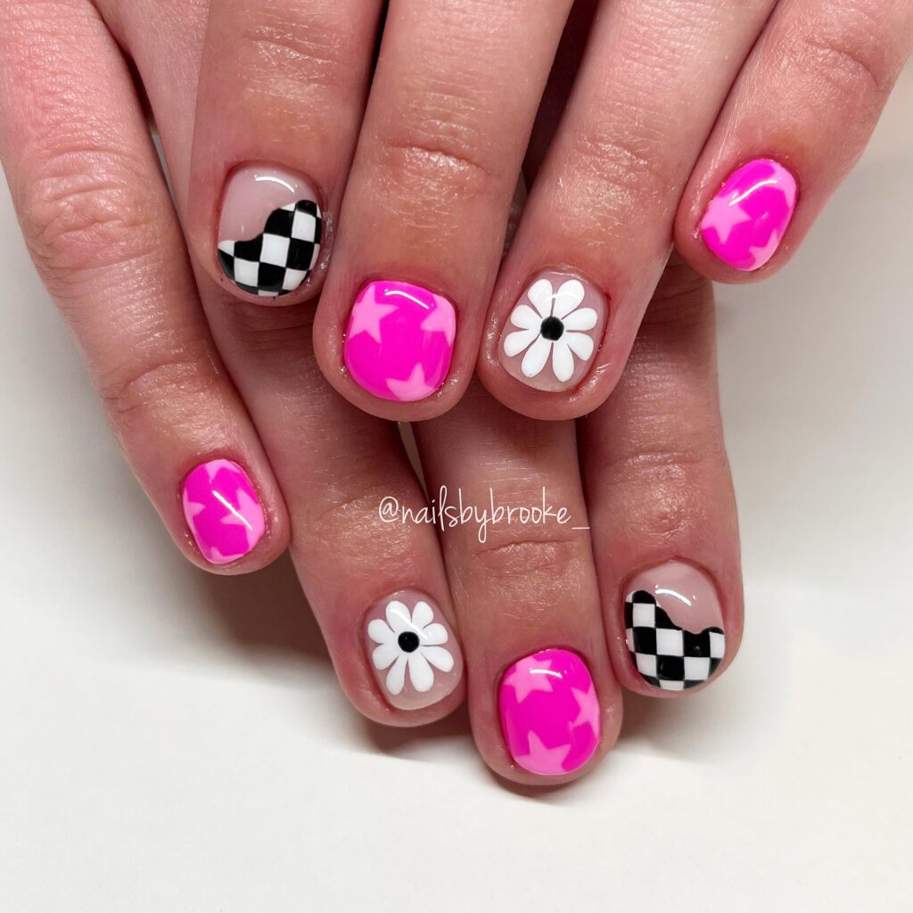 Trendy Pink Nails 3 1