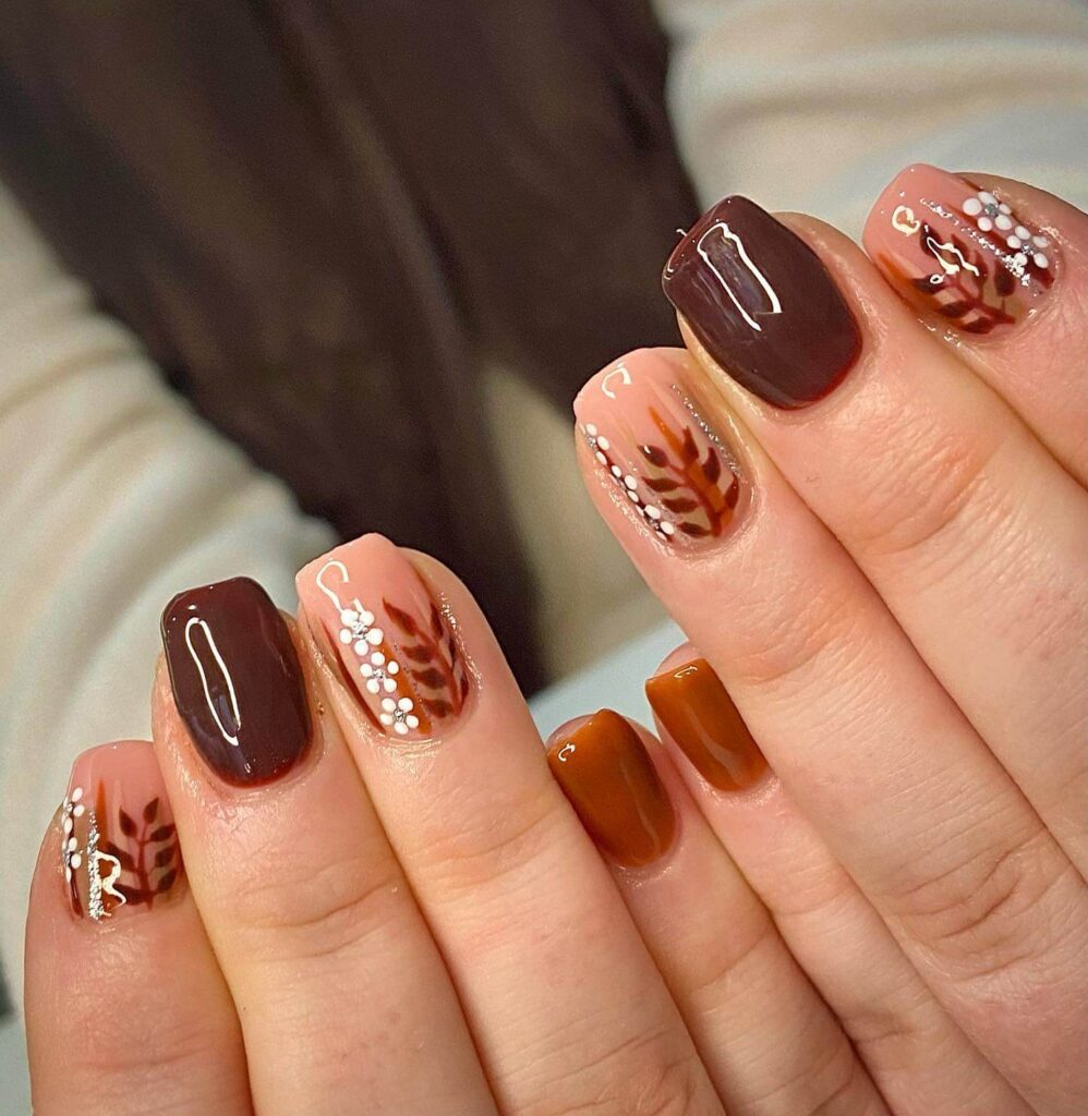 Explore stunning autumn nail designs with the best fall nail colors and nail art ideas. Get inspired by the latest trends in fall nail designs.