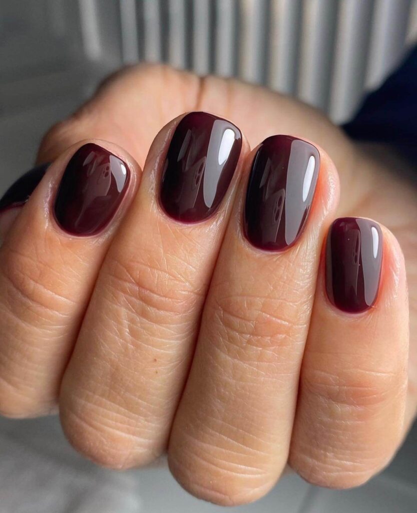 Explore stunning autumn nail designs with the best fall nail colors and nail art ideas. Get inspired by the latest trends in fall nail designs.