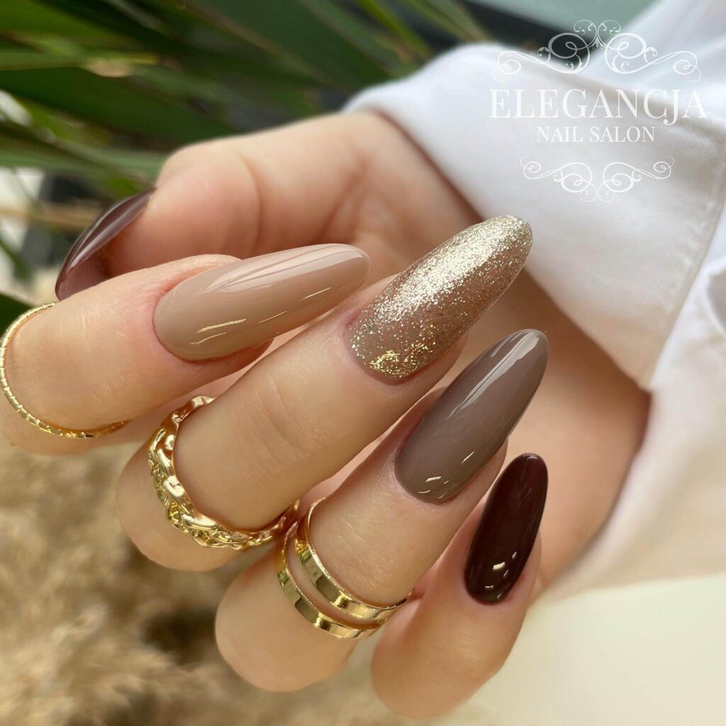 Explore stunning autumn nail designs with the best fall nail colors and nail art ideas. Get inspired by the latest trends in fall nail designs.