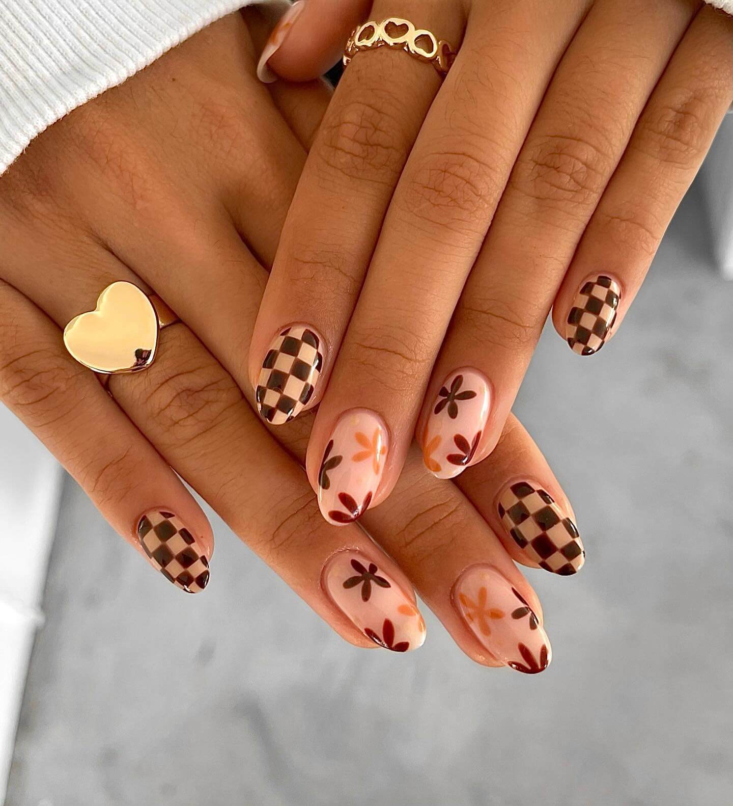 31 Trending Fall Nail Art - Sparkling Boy Ideas