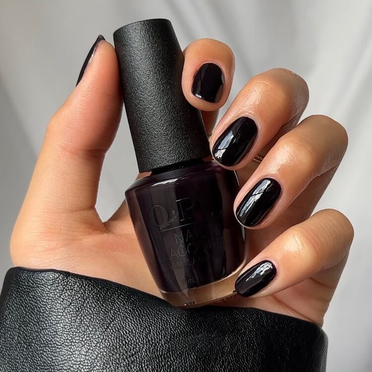 dark nails featuring burgundy, black ombre, and fall nail designs.