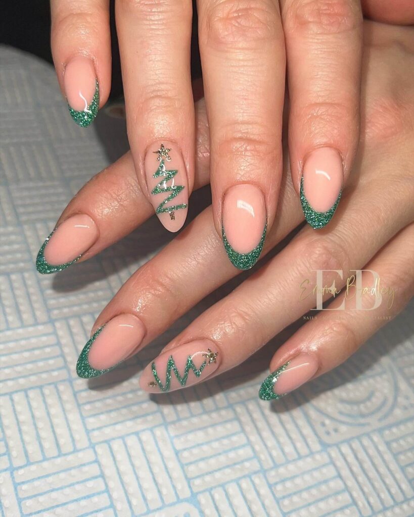 Christmas nail designs featuring snowflakes, reindeer nails, and Christmas tree nail art, perfect for the holiday season.