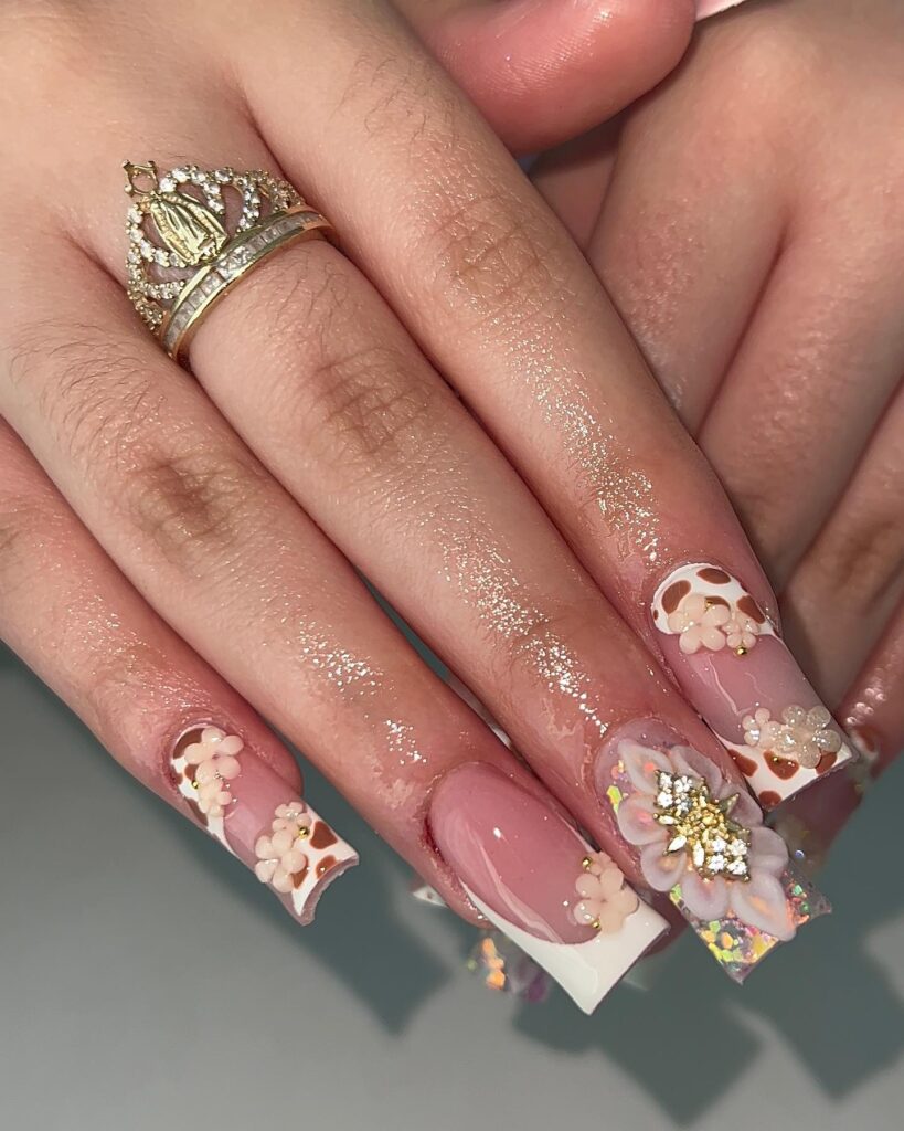 Shine with Swarovski nails! From subtle nude designs to bold blue and pink rhinestones, explore dazzling nail art perfect for every occasion and style.