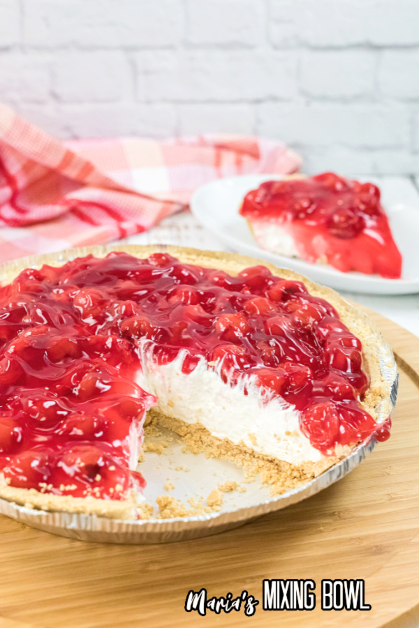 best no bake cheesecake with a creamy filling and buttery crust. Perfect for summer desserts, holidays, and easy no bake treats.