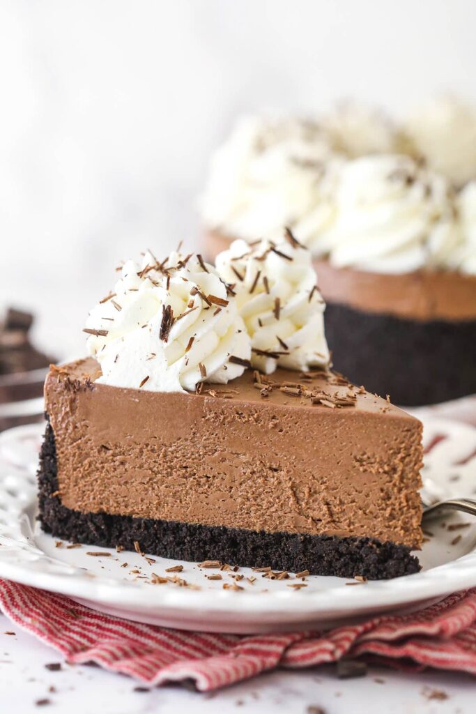 best no bake cheesecake with a creamy filling and buttery crust. Perfect for summer desserts, holidays, and easy no bake treats.