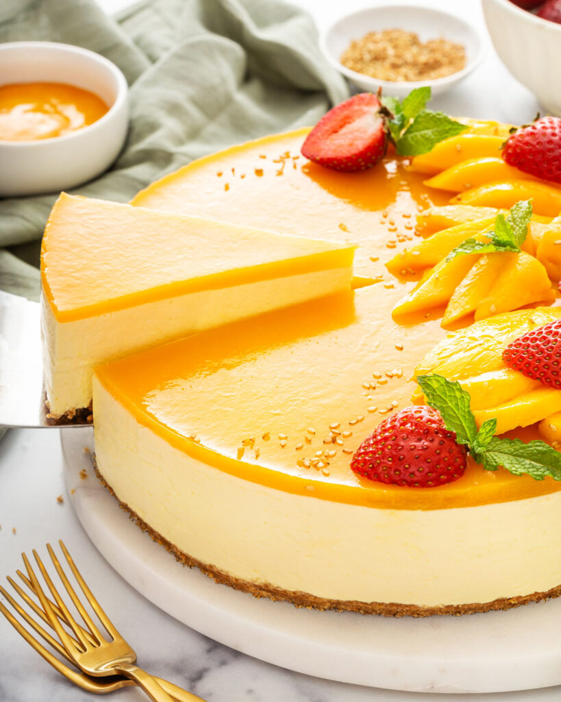 best no bake cheesecake with a creamy filling and buttery crust. Perfect for summer desserts, holidays, and easy no bake treats.