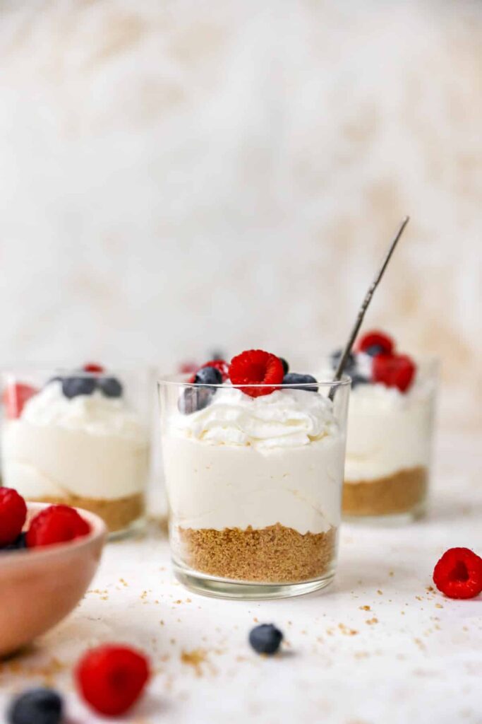 best no bake cheesecake with a creamy filling and buttery crust. Perfect for summer desserts, holidays, and easy no bake treats.