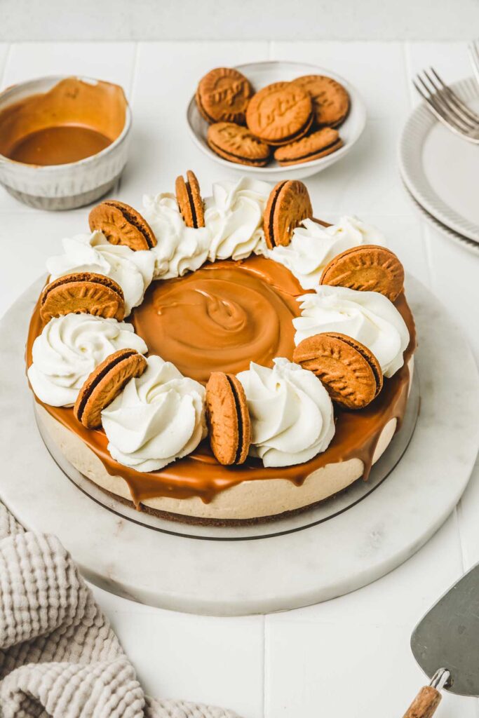 best no bake cheesecake with a creamy filling and buttery crust. Perfect for summer desserts, holidays, and easy no bake treats.